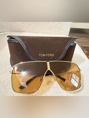 Tom Ford Gold Frame Amber Gradient Pilot Sunglasses